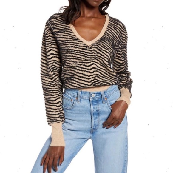 ASTR the Label Tiger Stripe V-Neck Sweater in Taupe Size Medium - Picture 1 of 9